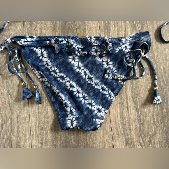Victoria’s Secret tie dye ruffle bikini set - Picture 7 of 9